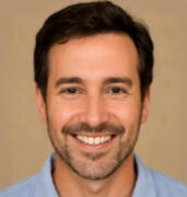 Propietario de una heladería** *Gracias a ¡Solo pregunta! encontré proveedores de ingredientes de mejor calidad y a mejor precio. También pude adquirir las máquinas a un coste mucho más bajo que en las ofertas habituales de Internet.*