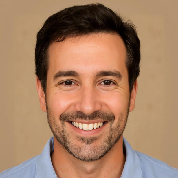 Propietario de una heladería** *Gracias a ¡Solo pregunta! encontré proveedores de ingredientes de mejor calidad y a mejor precio. También pude adquirir las máquinas a un coste mucho más bajo que en las ofertas habituales de Internet.*